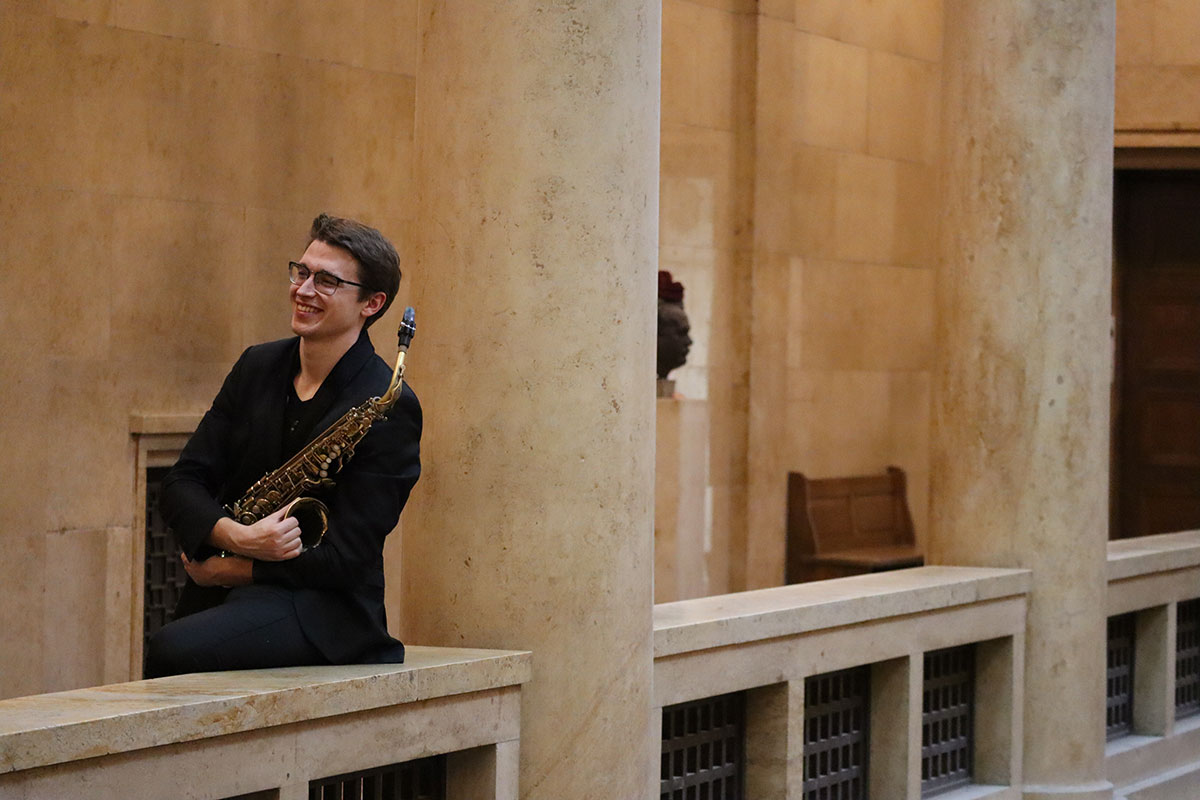 Večer glasbe Urbana Kodra DAN JE ZALJUBLJEN V NOČ