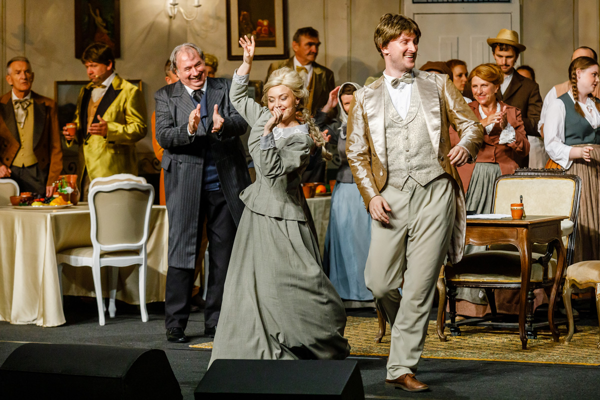 Domača gledališka predstava Komedija ČEVLJAR BARON